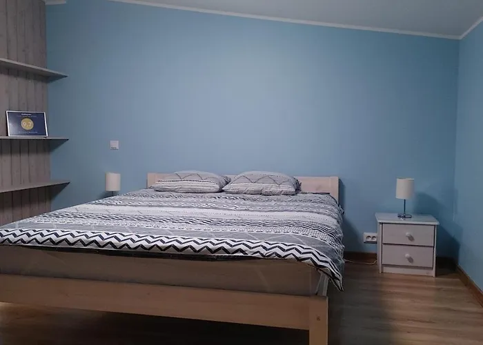 アパート M/s Factory *