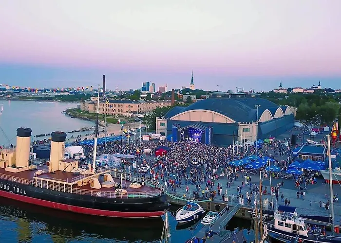 アパート M/s Factory